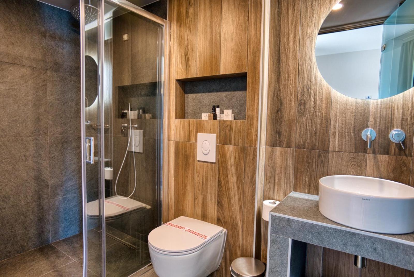 Wellnest Hotel เอเธนส์ ภายนอก รูปภาพ