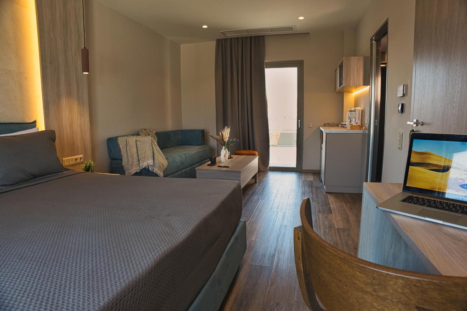 Wellnest Hotel เอเธนส์ ภายนอก รูปภาพ