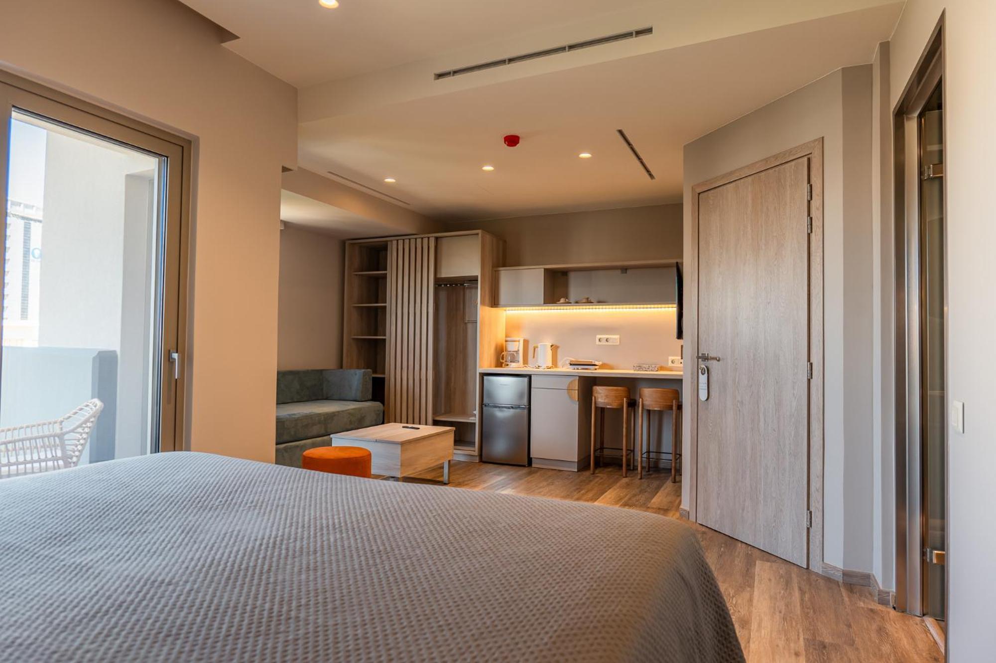 Wellnest Hotel เอเธนส์ ภายนอก รูปภาพ